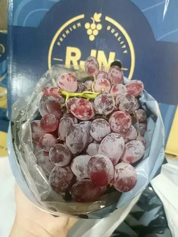 Hình ảnh Nho ruby không hạt 500g