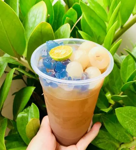 Hình ảnh Hồng trà bí đao long nhãn thạch đậu biếc size L