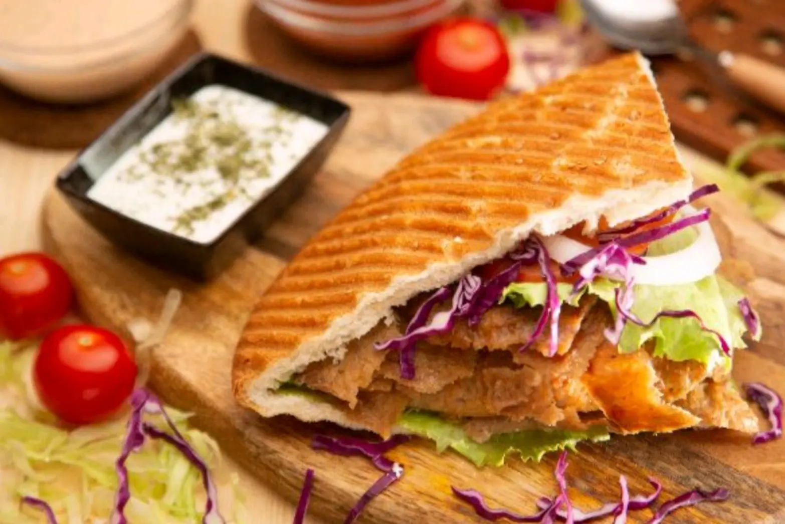Hình ảnh Kebab thượng hạng - 01 Pepsi hoặc nước khác