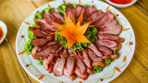 Hình ảnh Lườn ngỗng xông khói