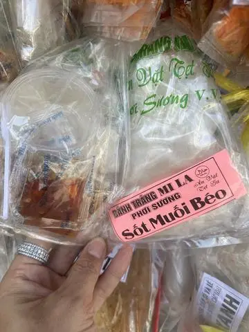 Hình ảnh chấm sốt muối béo