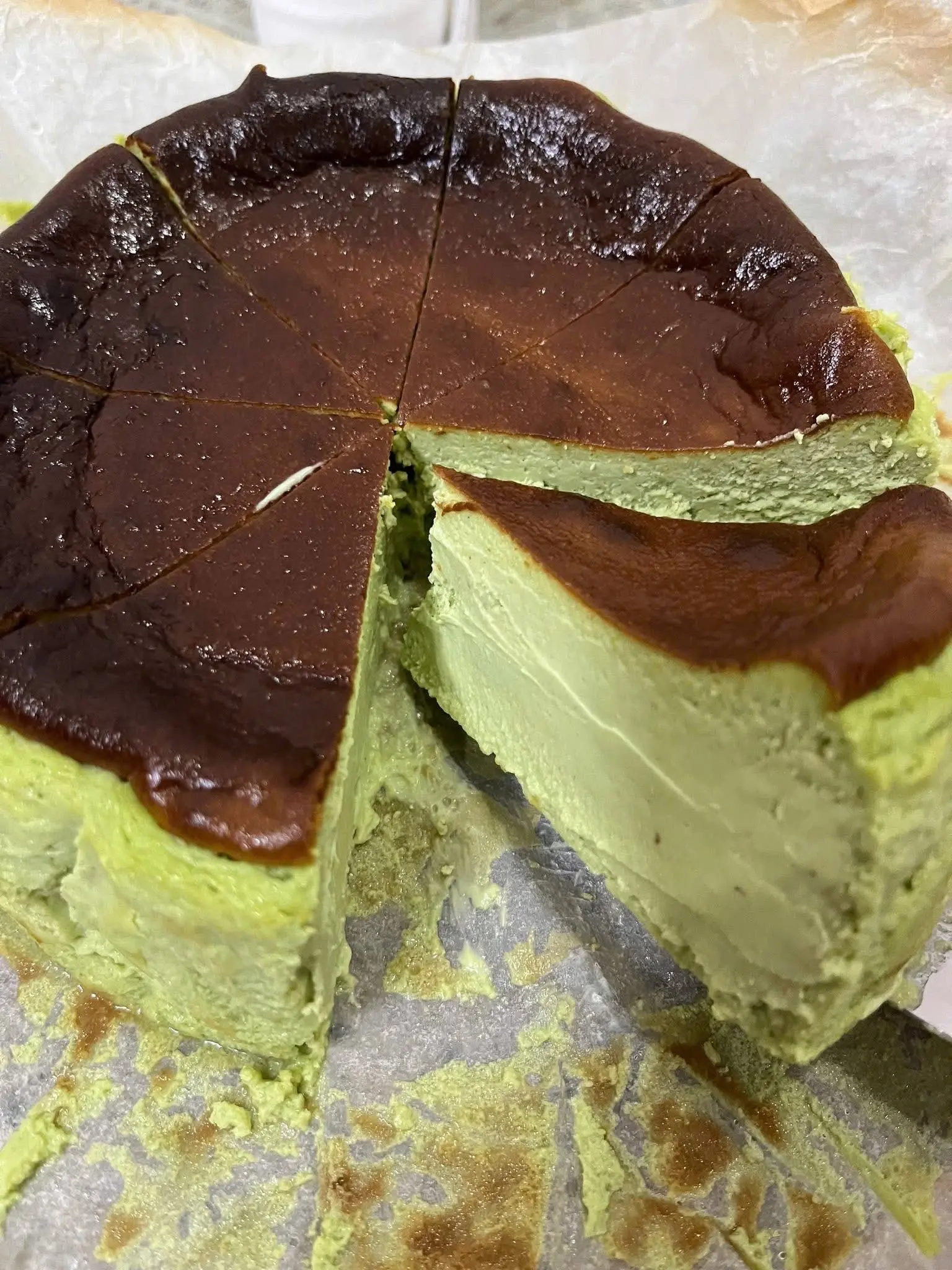 Hình ảnh Matcha Burnt Basque Cheesecake