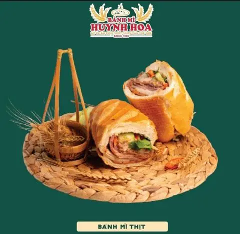 Hình ảnh Bánh mì đặc biệt Huynh Hoa