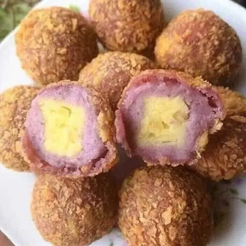Hình ảnh khoai môn lệ phố - 3 viên