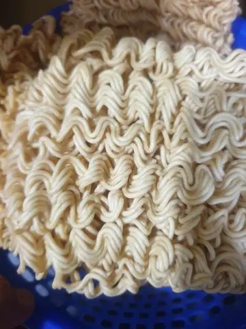Hình ảnh Mì gói thêm
