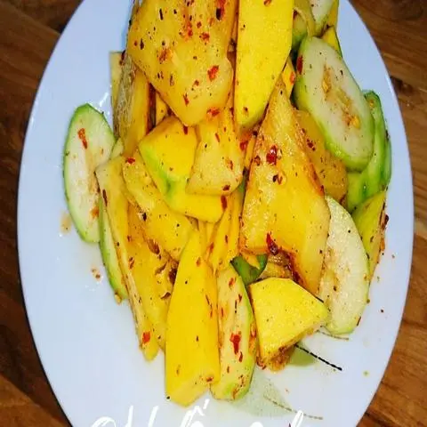Hình ảnh Xoài + thơm lắc