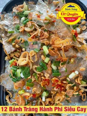 Hình ảnh bánh tráng trộn mỡ hành tóp mỡ 