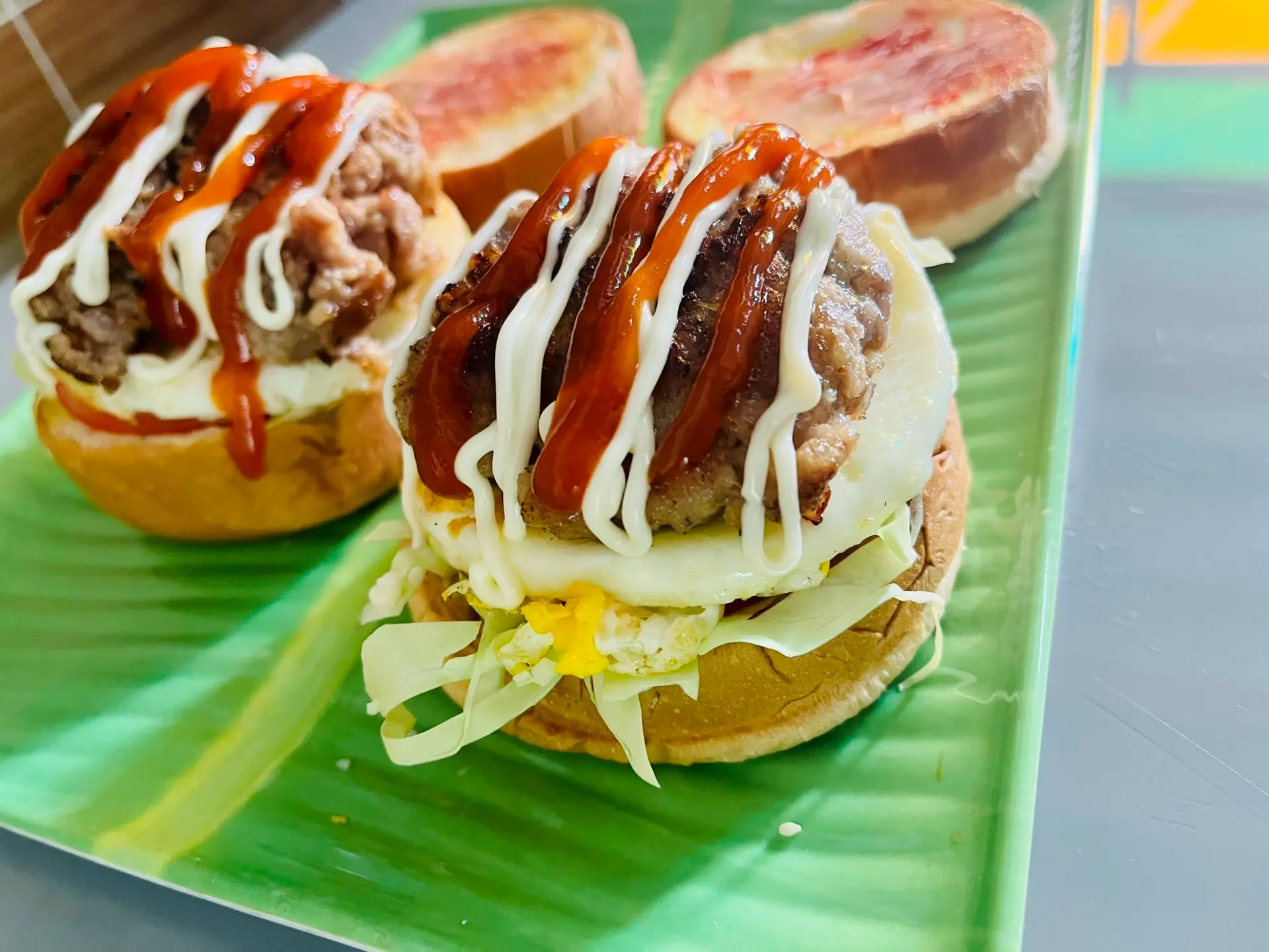 Hình ảnh Burger Bò và Trứng