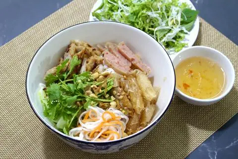 Hình ảnh Bún nem nướng