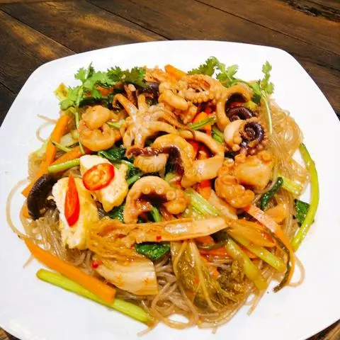 Hình ảnh Miến xào BẠCH TUỘT - KIM CHI Hàn Quốc