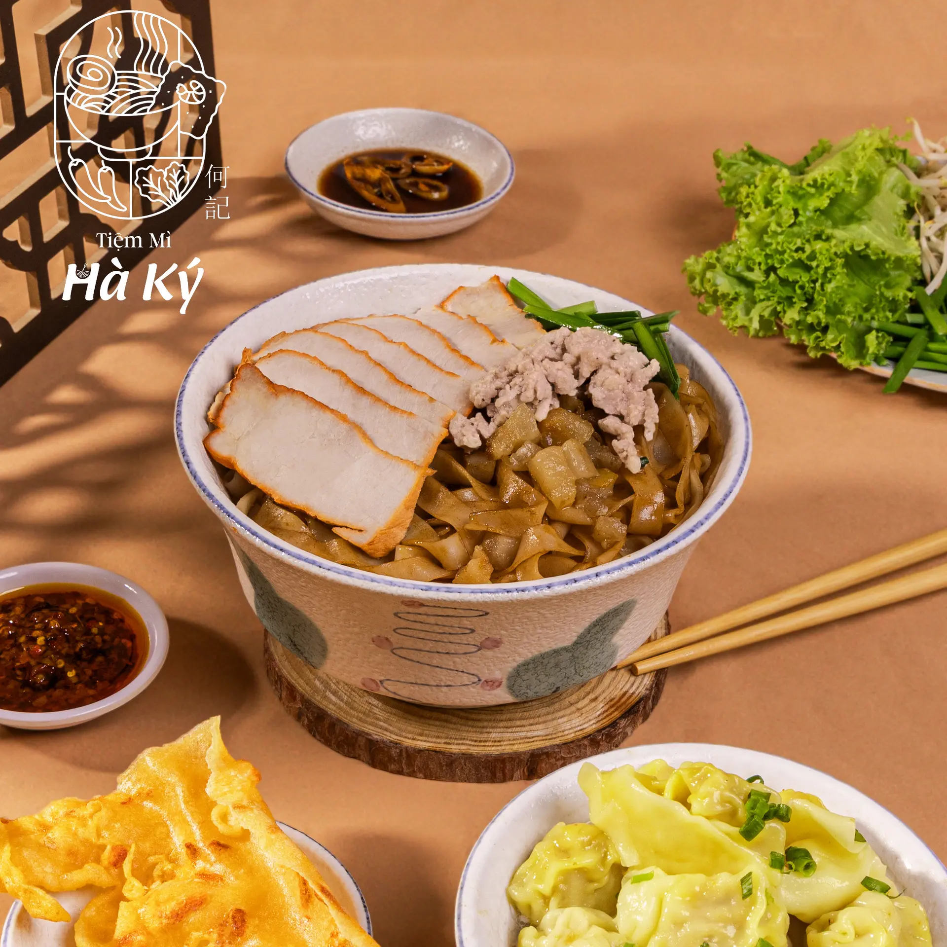 Hình ảnh Hoành Thánh (9 viên) + Hủ Tiếu