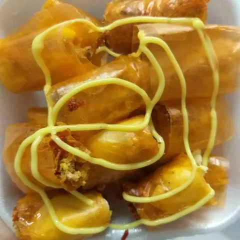 Hình ảnh Bánh Tráng Cuộn Bơ Chấm Sốt me