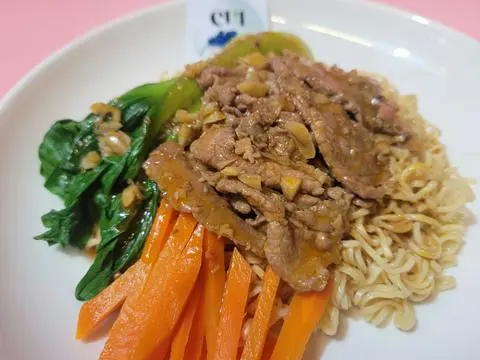 Hình ảnh Mì Xào Bò