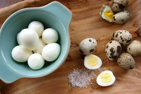 Hình ảnh Trứng cút thêm cho xôi (3 trứng)