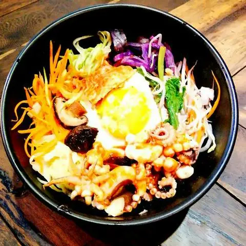 Hình ảnh Cơm trộn Hàn Quốc -BẠCH TUỘC- Bibimbap