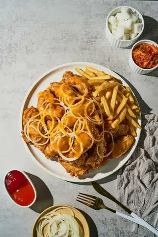 Hình ảnh Cánh gà rán xốt Sriracha Mayo 