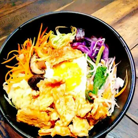 Hình ảnh Cơm trộn Hàn Quốc -THỊT HEO- Bibimbap