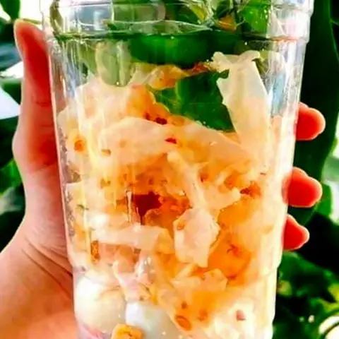 Hình ảnh Bánh tráng trộn bơ hành phi