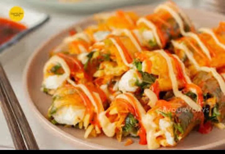 Hình ảnh Bánh tráng cuốn Tóp mỡ