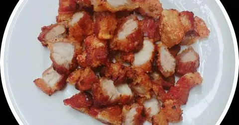 Hình ảnh Cơm Ba rọi chiên giòn