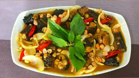 Hình ảnh Lươn Xào Lăn