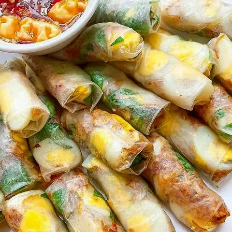 Hình ảnh Bánh tráng trắng cuốn trứng cút 