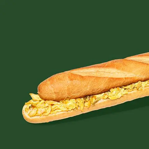 Hình ảnh Bánh mì que gà xé sa tế