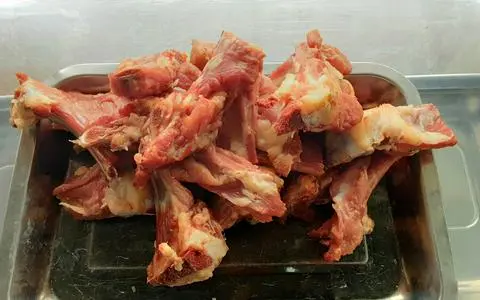 Hình ảnh Sườn sụn bò nóng