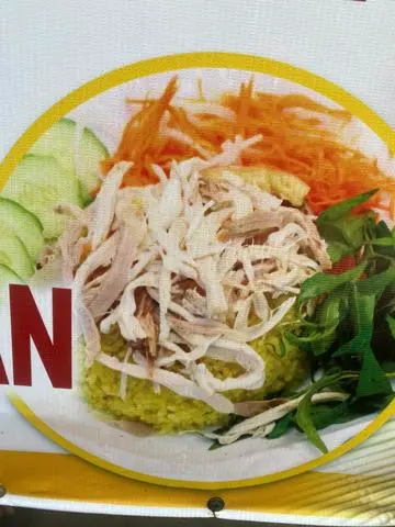 Hình ảnh Cơm gà xé Phú Yên