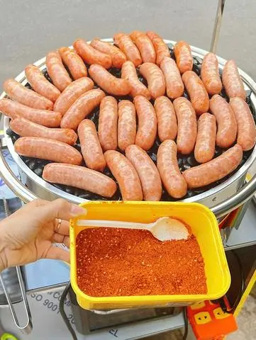 Hình ảnh Lạp Xưởng 5 cây ( tặng 1 Chanh Dây Tươi )