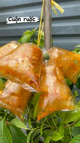 Hình ảnh Bánh tráng cuộn ruốc
