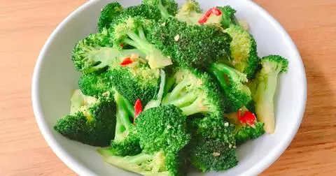 Hình ảnh Bông cải xào tỏi