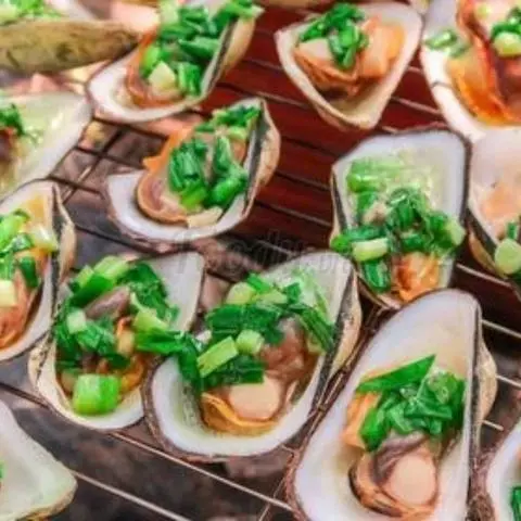 Hình ảnh Sò dẹo nướng mỡ hành