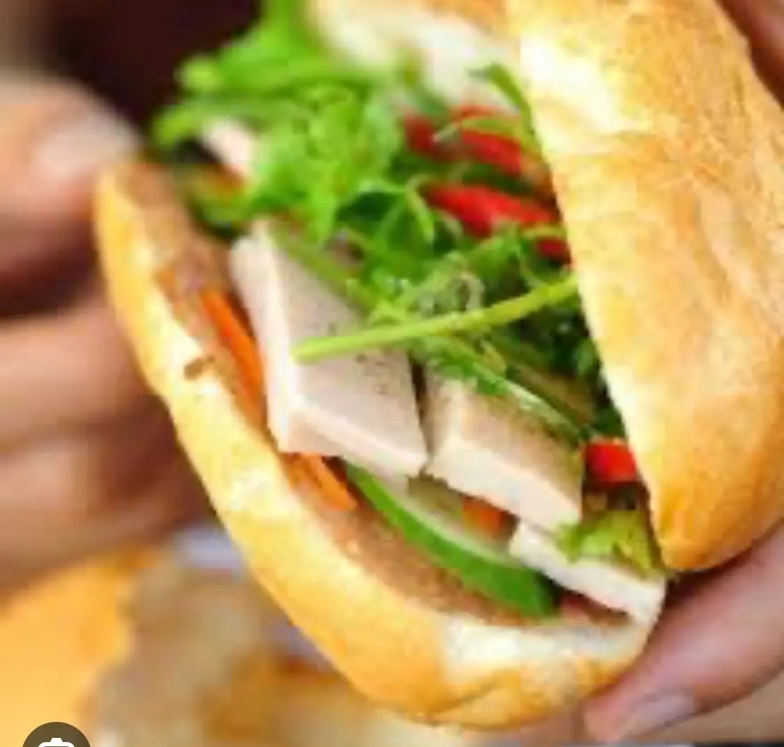 Hình ảnh Bánh mì chả chay 