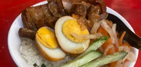 Hình ảnh Xôi Thịt Kho Trứng Chả
