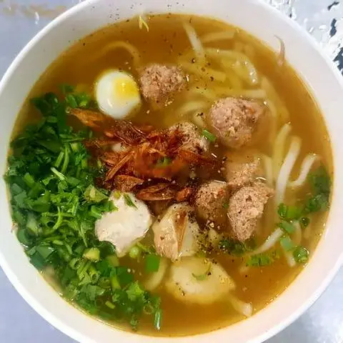 Hình ảnh Bánh canh thịt viên - mọc - trứng cút
