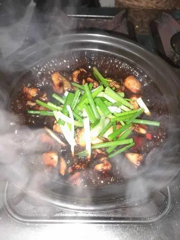 Hình ảnh Cháo ếch Singapore vị Sate xả ớt Cay phần 3 con 