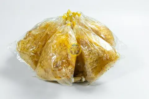 Hình ảnh Bánh Tráng Muối Sợi Vàng Tuấn 