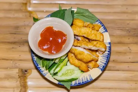 Hình ảnh Chả Mực Giã Tay Hạ Long (2 miếng) 