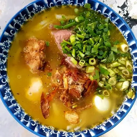 Hình ảnh Bánh canh - tô đặc biệt