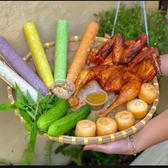Hình ảnh gà nướng + cơm lam