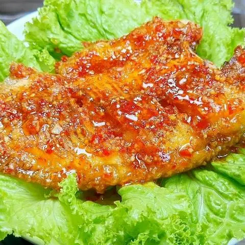 Hình ảnh Cơm cá diêu hồng sốt mắm tỏi +canh