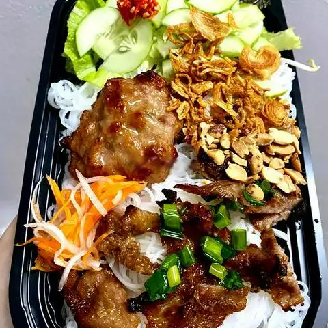 Hình ảnh Bún thịt nướng - nem nướng