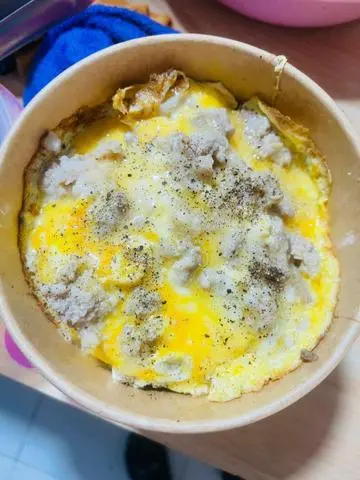 Hình ảnh Cơm thịt bằm phủ trứng