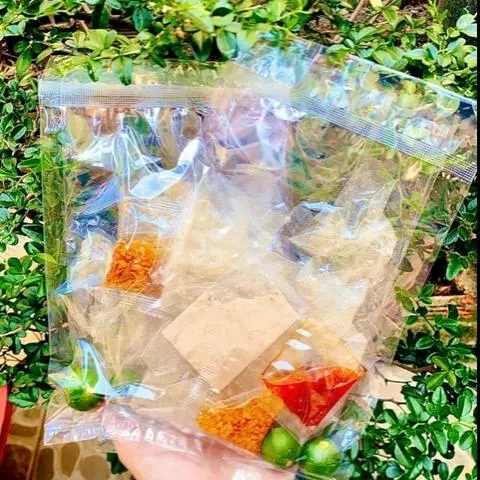 Hình ảnh COMBO 3 BÁNH TRÁNG DẺO MUỐI NHIỄN 
