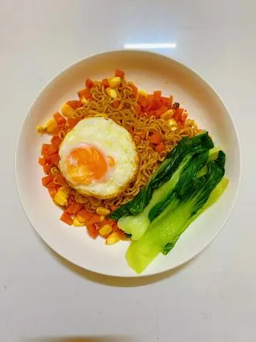 Hình ảnh Mì Trộn Trứng