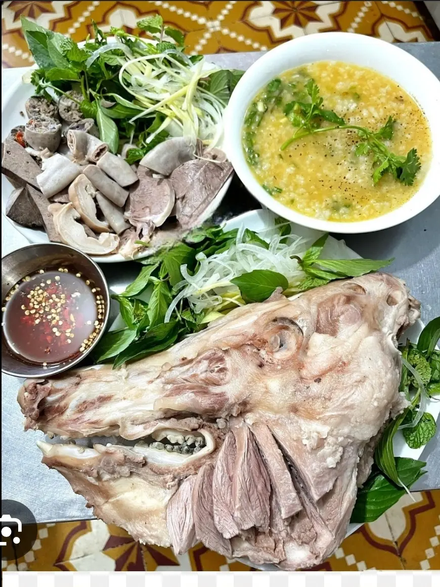 Hình ảnh Cháo lòng - má heo
