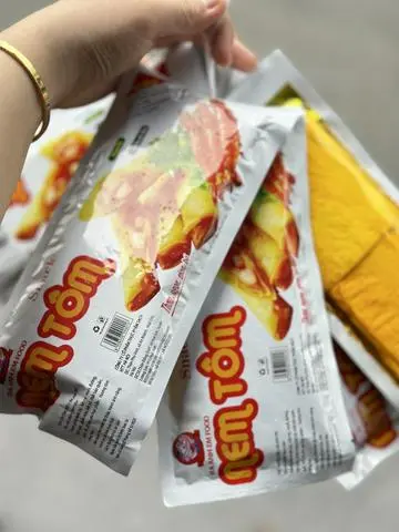 Hình ảnh Ba anh em tôm