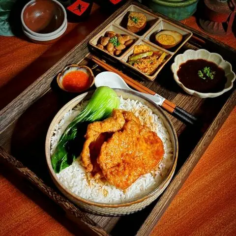 Hình ảnh Set cơm sườn heo rút xương