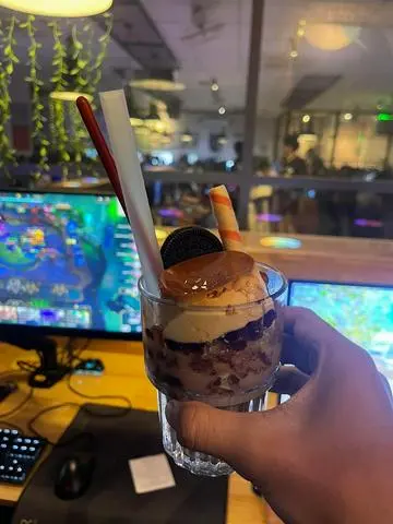 Hình ảnh Milo dằm bánh Plan